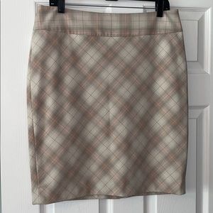 Plaid pencil skirt